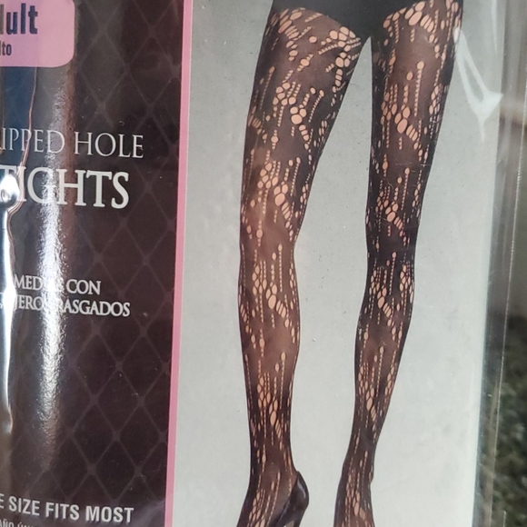 tights hole